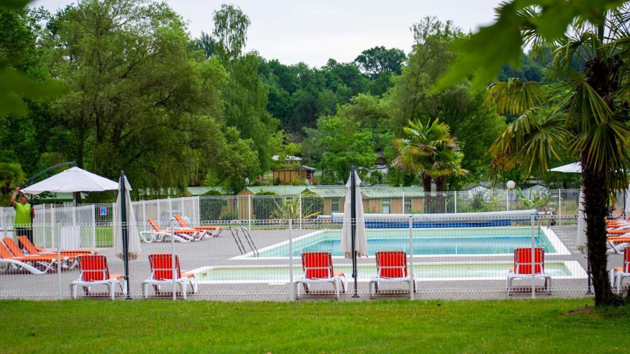 Camping 3 Etoiles - Piscine Chauffee - Vue Montagne Saint-Girons  Zewnętrze zdjęcie