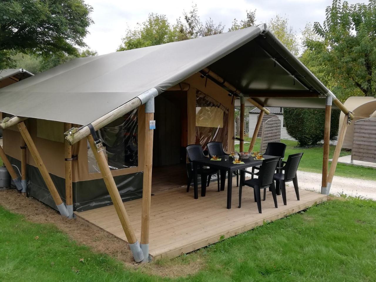 Camping 3 Etoiles - Piscine Chauffee - Vue Montagne Saint-Girons  Zewnętrze zdjęcie