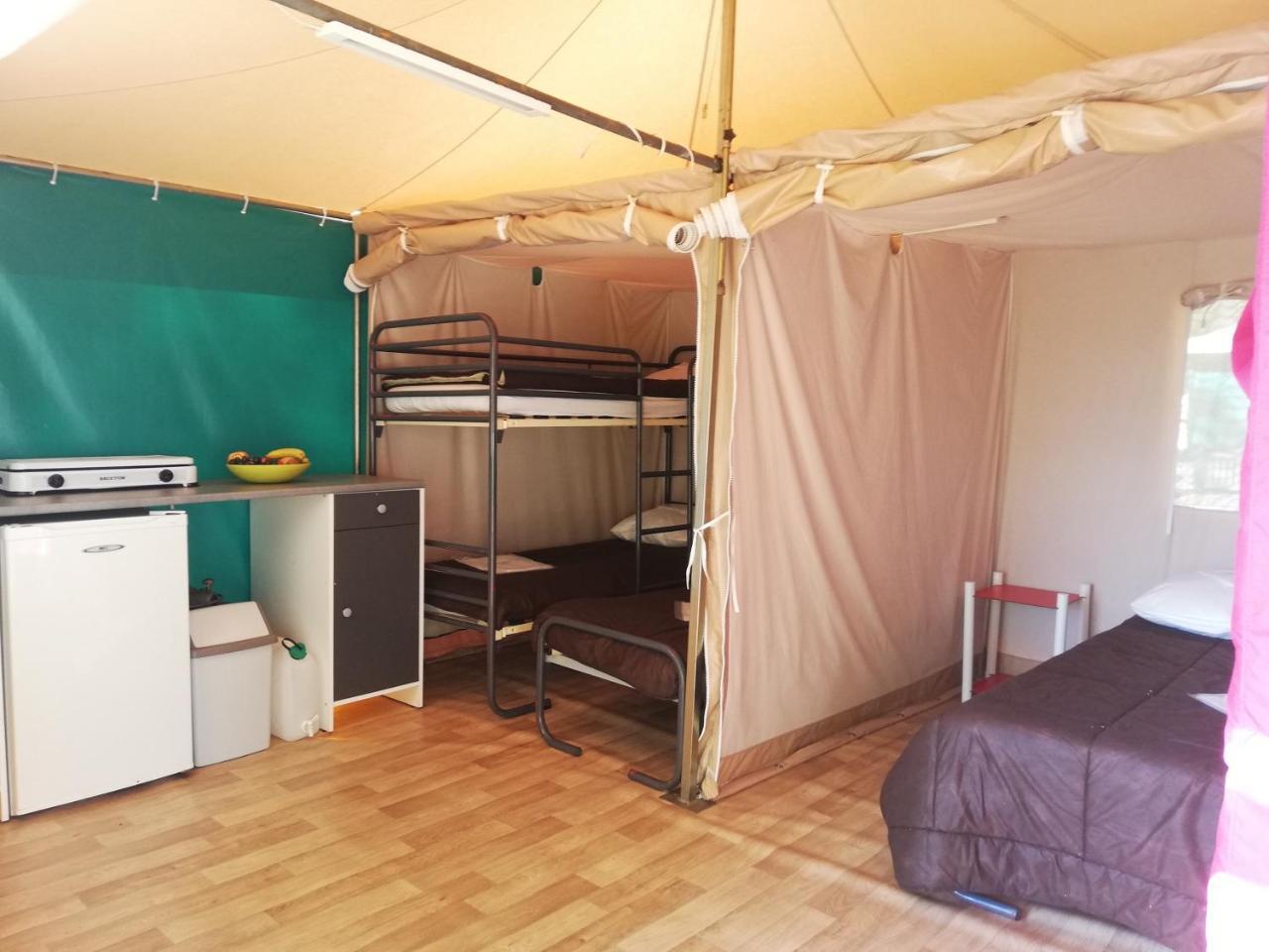 Camping 3 Etoiles - Piscine Chauffee - Vue Montagne Saint-Girons  Zewnętrze zdjęcie