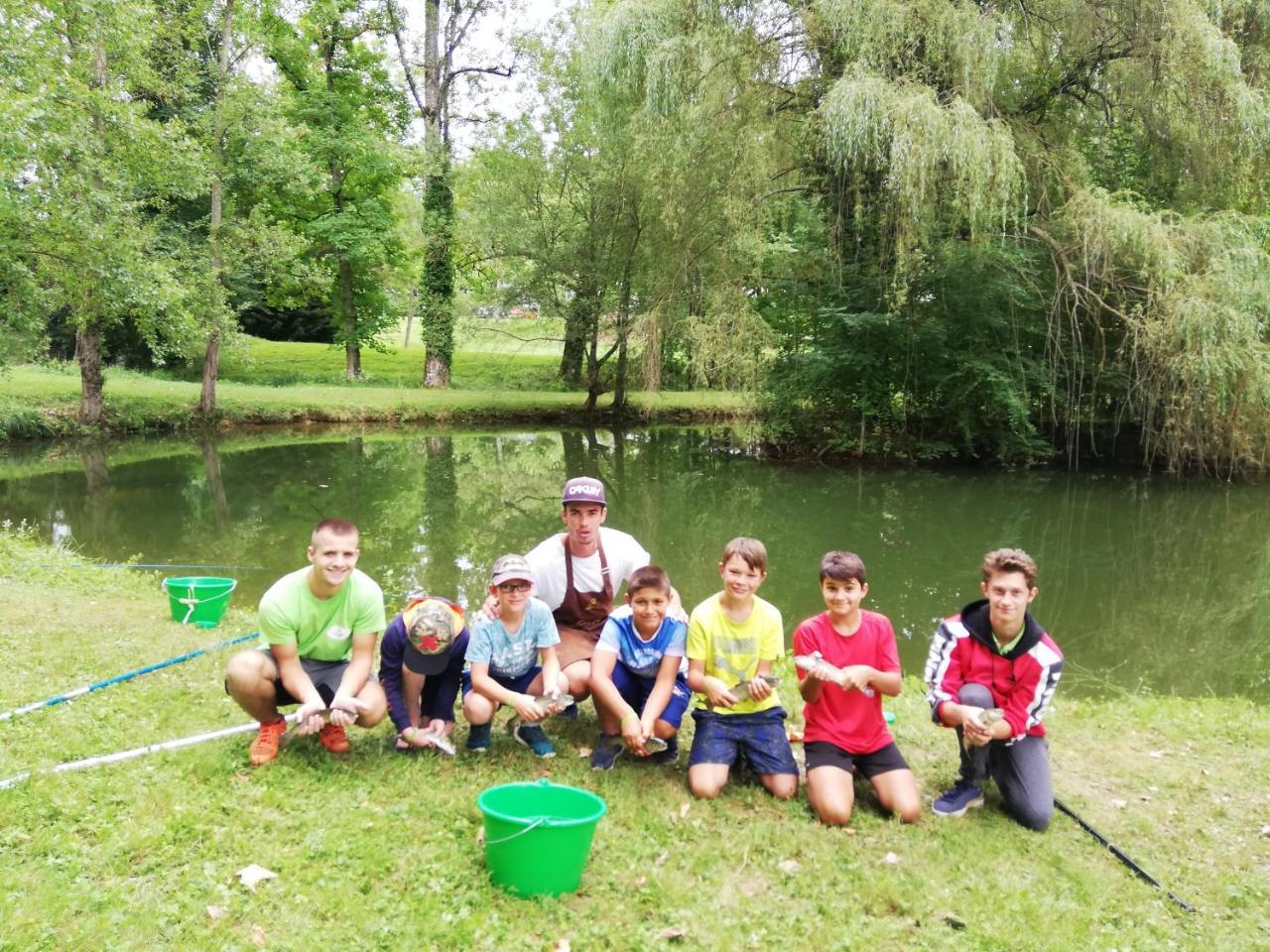 Camping 3 Etoiles - Piscine Chauffee - Vue Montagne Saint-Girons  Zewnętrze zdjęcie